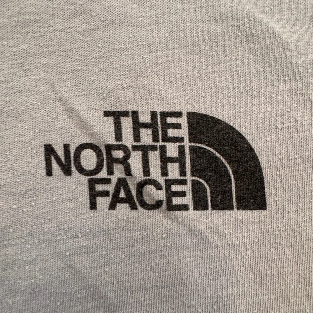 The North Face Never Stop Exploring Graphic T Shirt Gorpcore Outdoor Grey Sz M